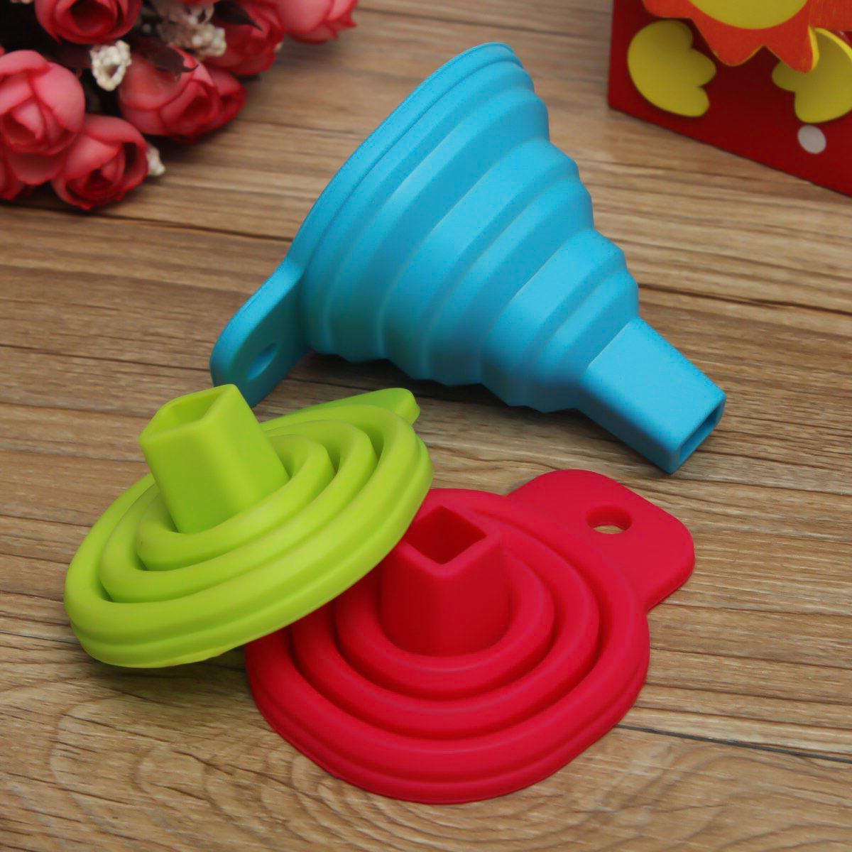 0826 Foldable Kitchen Collapsible Funnel for Water Bottle Liquid Transfer Food Grade Funnels Set (Big) - SkyShopy 0826 Foldable Kitchen Collapsible Funnel for Water Bottle Liquid Transfer Food Grade Funnels Set (Big) - SkyShopy